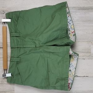 Natural Reflections mossy green twill shorts with floral banding Size 6